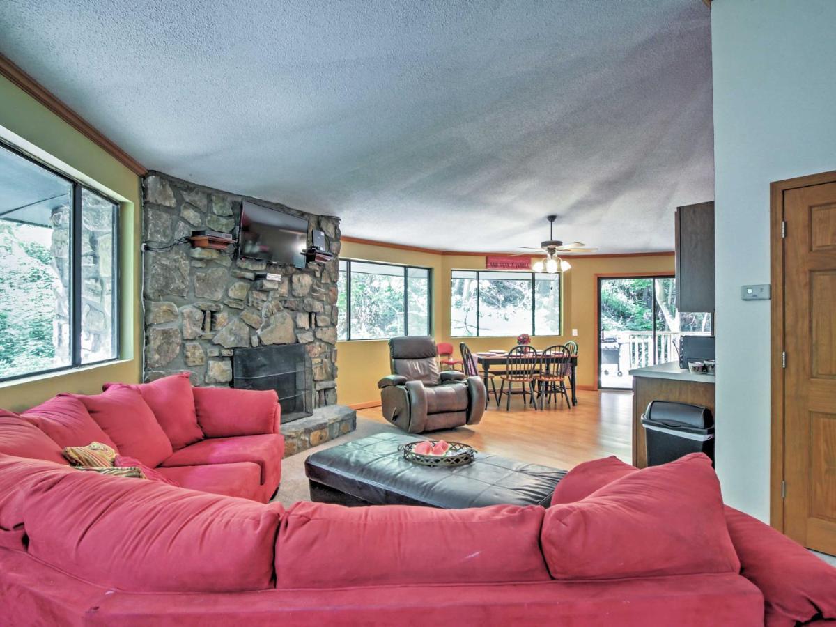 Unique Gatlinburg Cabin Decks, Hot Tub, Fire Pit Εξωτερικό φωτογραφία